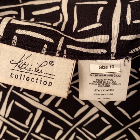 Kathie Lee A line abstract rayon skirt - Picture 3 of 3